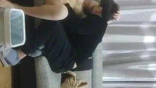 台湾SWAG dorababe 铁粉初体验 激战电影院