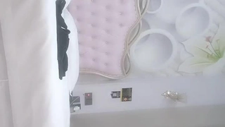 业务情趣内衣推销特别换上试穿  用用看喜欢在买