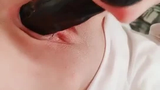 幕后看新来的18-19岁的年轻女孩,有大鸡巴和乳房